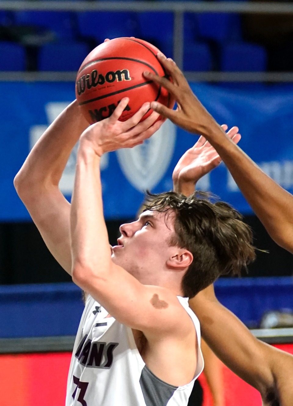 <strong>Collierville forward Davon Barnes (3) battles resistance from Cane Ridge on March 19 in Murfreesboro, Tennessee.</strong> (Larry McCormack/Special to The Daily Memphian)