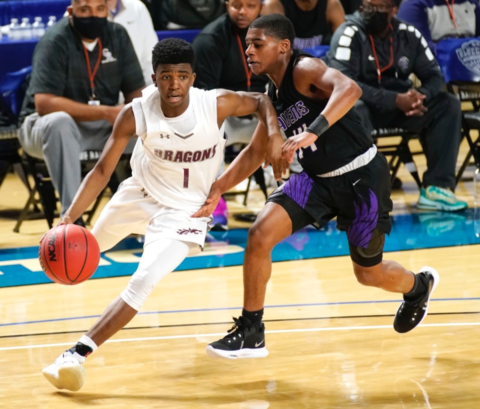 <strong>Collierville guard Terrian McNeal (1) moves the ball downcourt as Collierville plays Cane Ridge</strong>&nbsp;<strong>on March 19 in Murfreesboro, Tennessee.</strong> (Courtesy Larry McCormack/Special to The Daily Memphian)