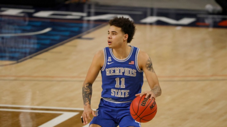 Memphis guard Lester Quinones (11) handles the ball against Houston om March 13, 2021, in Fort Worth, Texas.&nbsp;Quinones has started all 25 games this season, but he brings something different to the table every time.&nbsp;(Ron Jenkins/AP file))