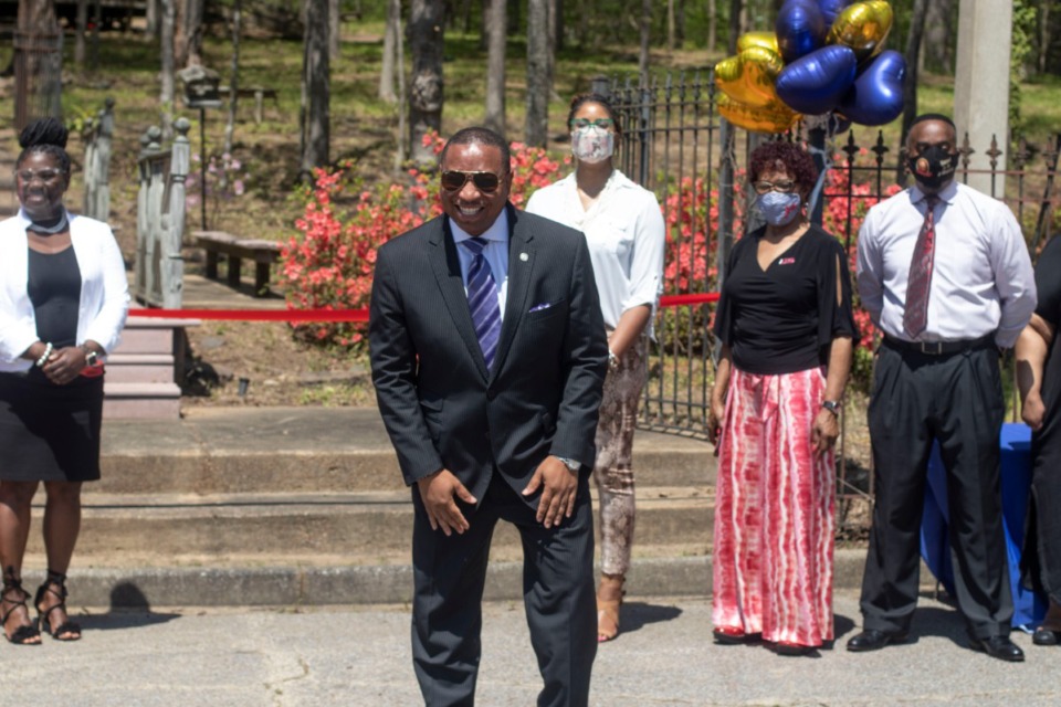 <strong>Superintendent Joris Ray greets Chimneyrock Elementary students before the ribbon-cutting for its new garden.</strong> (Daja E. Henry/Daily Memphian)