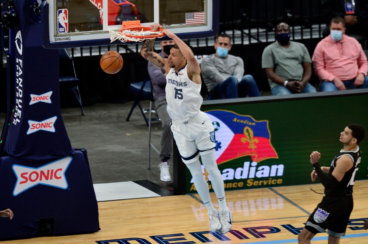 <strong>Memphis Grizzlies forward Brandon Clarke (15) dunks the ball in the second half of an NBA basketball game against the Sacramento Kings Thursday, May 13, 2021, at FedExForum.</strong> (Brandon Dill/AP)