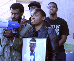 <strong>Darrius Stewart's mother, Mary Stewart, speaks to protesters outside the Criminal Justice Center Nov. 11, 2015, about her son's fatal shooting by Memphis Police officer Connor Schilling.&nbsp;</strong>(Daily Memphian file)