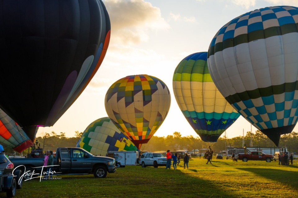 <strong>Collierville&rsquo;s&nbsp;Bluff City Balloon Jamboree is sold out, but Saturday and Sunday morning, early risers can witness a mass balloon ascension for free at 5:30 a.m.</strong> (Photo by Jack Tucker/courtesy Ewing Marketing Partners)