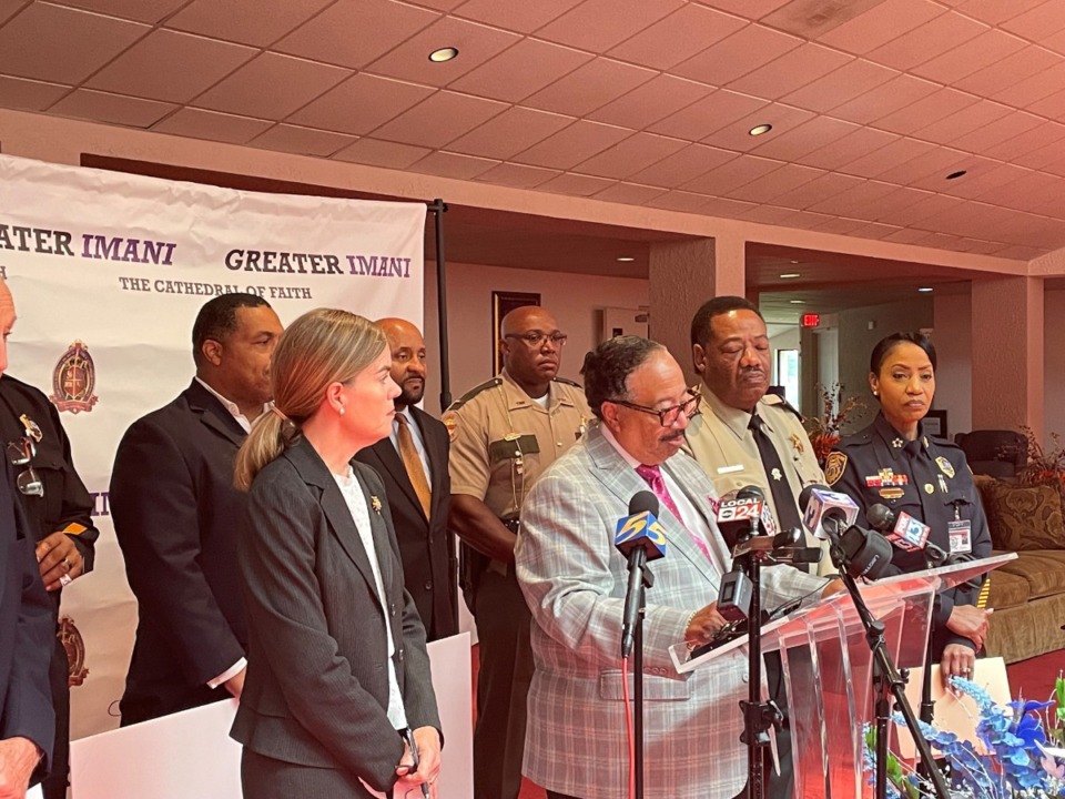 <strong>The Rev. Bill Adkins speaks during a press conference announcing the 901 WRAP program (Witness Relocation and Assistance Program) at Greater Imani Church on June 21, 2021.</strong>&nbsp;(Yolanda Jones/Daily Memphian)