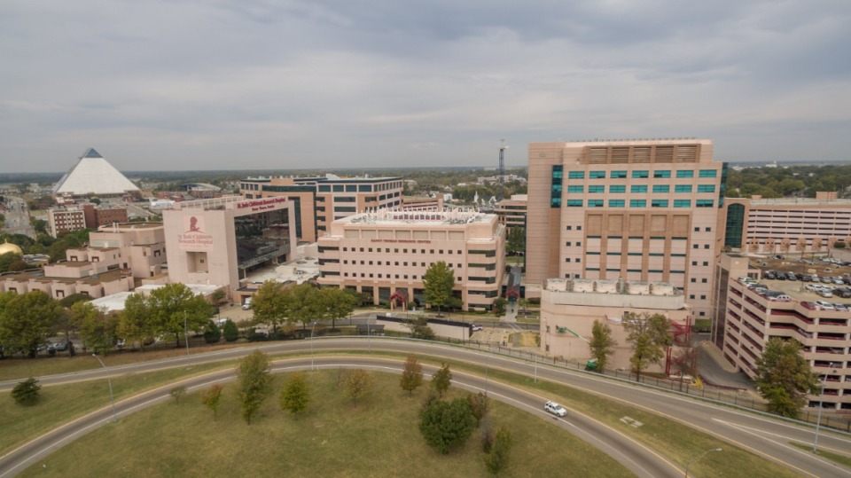<strong>St. Jude Children&rsquo;s Research Hospital is making COVID-19 vaccinations mandatory for its employees. Memphis-area employees at ALSAC, the hospital&rsquo;s fund-raising arm, will also be required to get vaccinated.&nbsp;</strong>(Daily Memphian file)