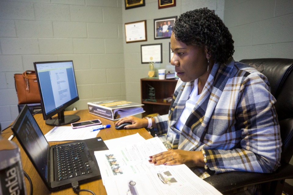 <strong>Teresa Landrum-Caswell,&nbsp;Caswell Driving School owner and instructor, teaches at driving school in Raleigh-Frayser area on Dec. 12, 2020.</strong> (Ziggy Mack/ Special to The Daily Memphian file)