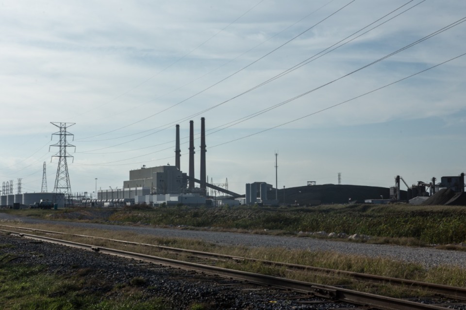 <strong>Tennessee Valley Authority&rsquo;s old Allen Fossil Plant.</strong> (Daily Memphian file)