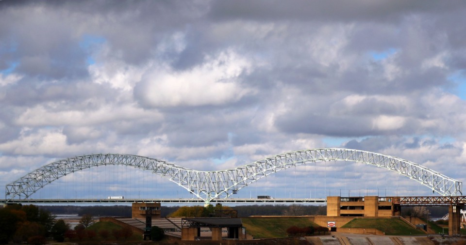<strong>The Tennessee Department of Transportation plans to move up the reopening of eastbound lanes of traffic on the Hernando DeSoto Bridge to Saturday evening, July 31.</strong>&nbsp;(Patrick Lantrip/Daily Memphian file)