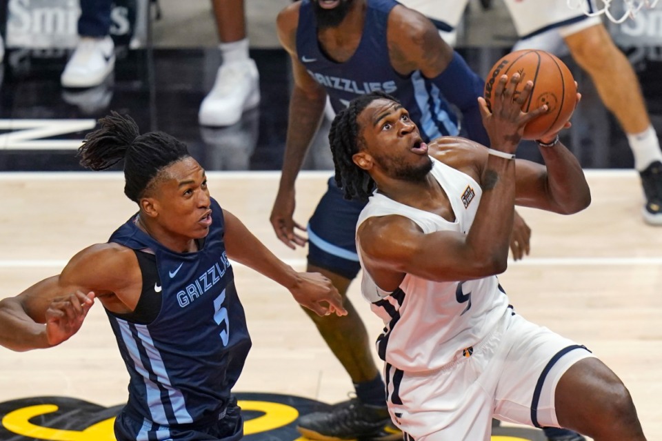<strong>Memphis Grizzlies' Yves Pons, left, defends against Utah Jazz's Jarrell Brantley during the first half of an NBA summer league basketball game Wednesday, Aug. 4, 2021, in Salt Lake City.</strong> (AP Photo/Rick Bowmer)