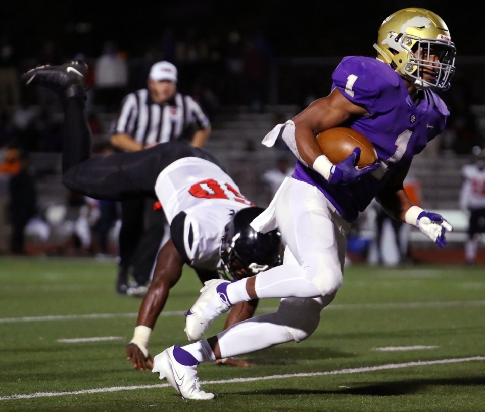 <strong>Christian Brothers High School running back Dallan Hayden (breaking away from a tackle against PURE Youth on Oct. 16, 2020) and his teammates face Germantown on Saturday.</strong> (Patrick Lantrip/Daily Memphian file)
