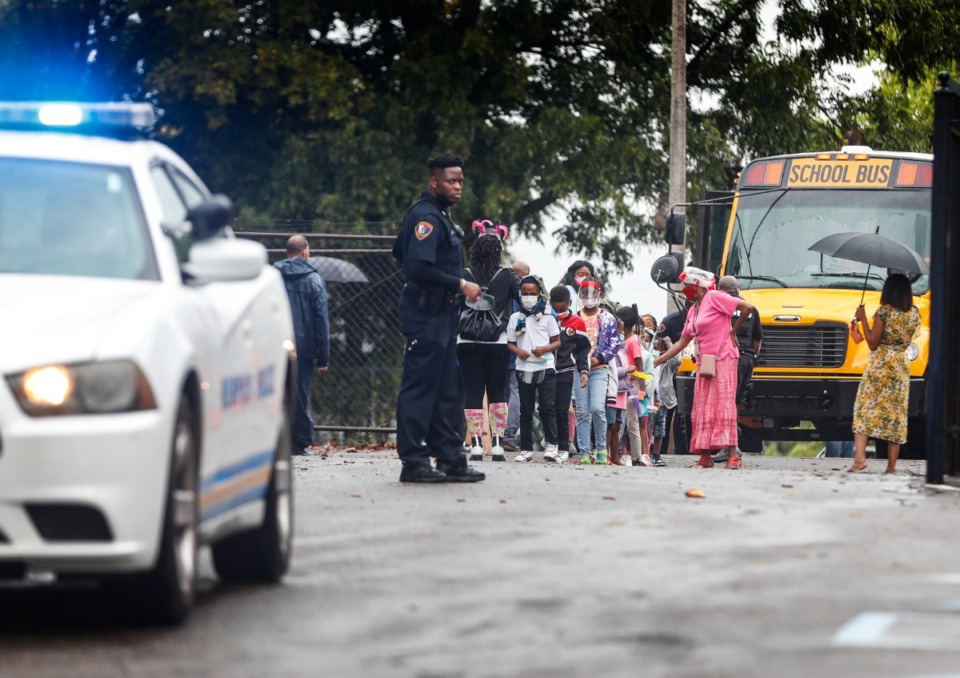 <strong>After a student was shot at Cummings Elementary School, families picked up students at Metropolitan Baptist Church.</strong> (Mark Weber/The Daily Memphian)