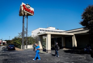 <strong>Pancho&rsquo;s customers waited over an hour to be seated at the East Memphis location on Tuesday, Oct. 26, 2021, after rumors swirled that the local restaurant will soon close its doors.</strong> (Mark Weber/The Daily Memphian)