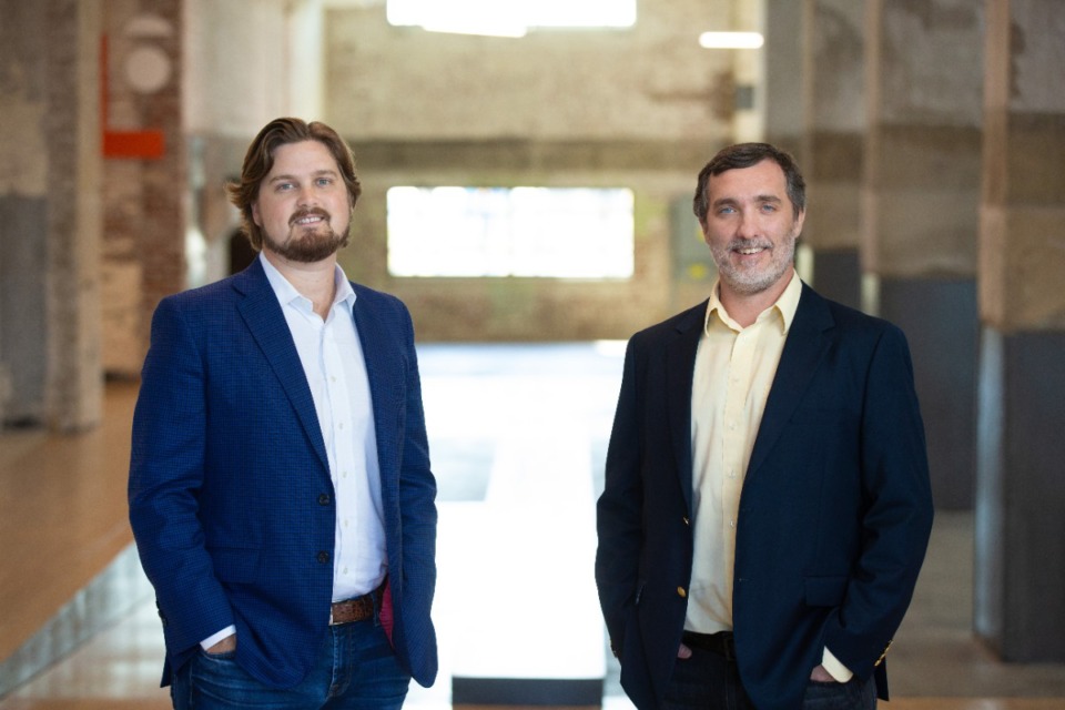 <strong>Jonathan Aur (left) and Dustin Jones are partners in the commercial real estate brokerage Jones Aur.</strong> (Courtesy Neon. Canvas)