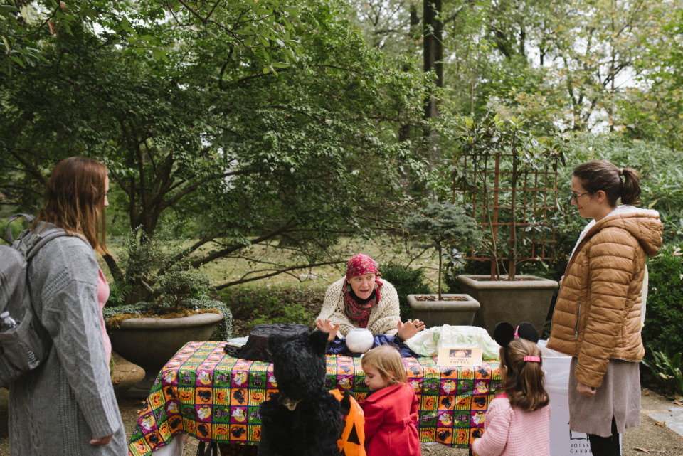 <strong>Costumed volunteers like&nbsp;&ldquo;Claire Voyant&rdquo; entertain children at the Halloween Hike at the Botanic Gardens.</strong> (Lucy Garrett/Special to The Daily Memphian)