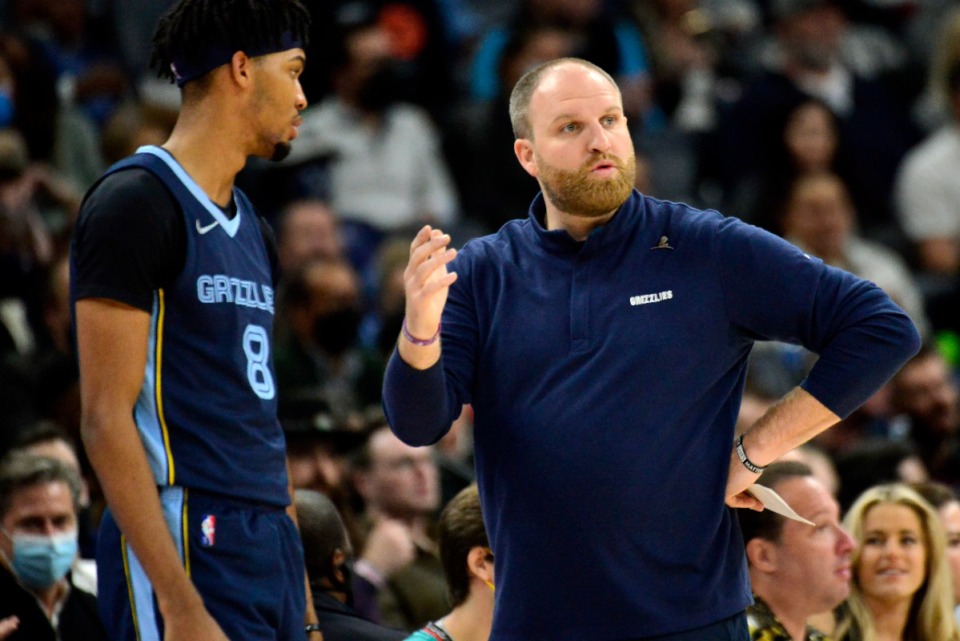 <strong>Memphis Grizzlies coach Taylor Jenkins talks with guard Ziaire Williams during the first half of the team's NBA basketball game against the Miami Heat on Saturday, Oct. 30, 2021, at FedExForum.</strong> (AP Photo/Brandon Dill)