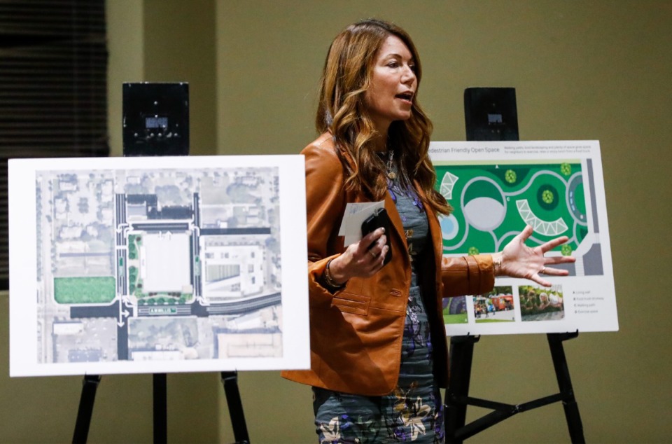 <strong>Sara Hall, Chief Legal Officer and General Counsel at ALSAC, leads a community meeting discussing a future St. Jude Children's Research Hospital employee parking structure on Tuesday, Nov. 9, 2021.</strong> (Mark Weber/The Daily Memphian)