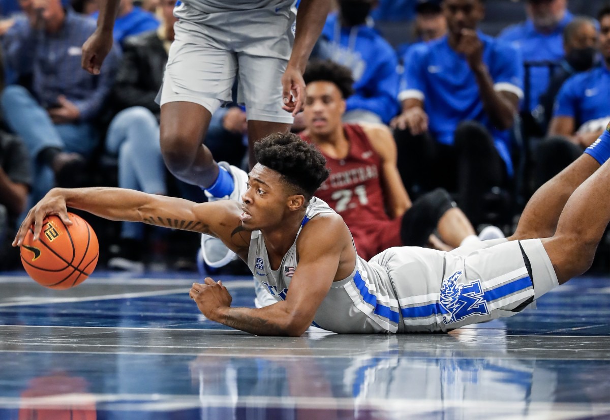 <strong>Memphis Tigers defender Earl Timberlake reaches for a loose ball during action against North Carolina Central on Saturday, Nov. 13, 2021.</strong> (Mark Weber/The Daily Memphian)
