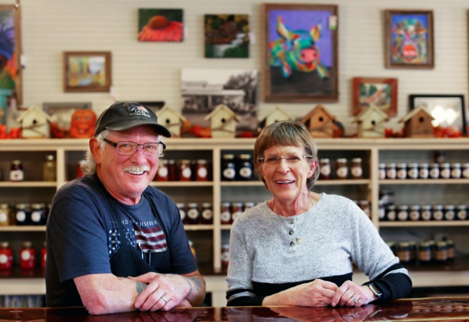 <strong>Don Willadsen runs the Barrettville General Store with the help of his wife, Jan.</strong> (Patrick Lantrip/Daily Memphian)