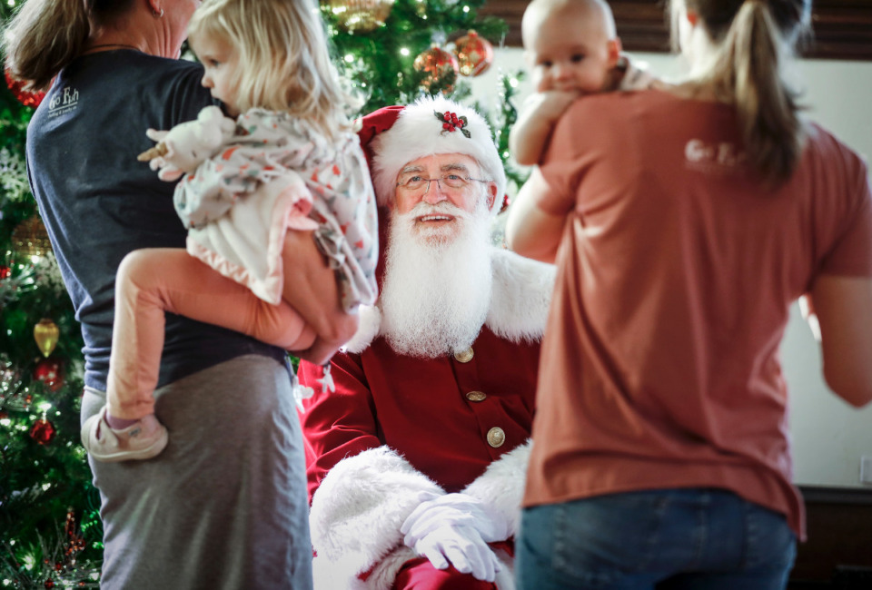 <strong>&ldquo;It&rsquo;s amazing to see Christmas through the eyes of a child,&rdquo; said Rick Jamison, greeting children on Friday, Dec. 3, 2021 at The Morton Museum in Collierville.</strong> (Mark Weber/The Daily Memphian)