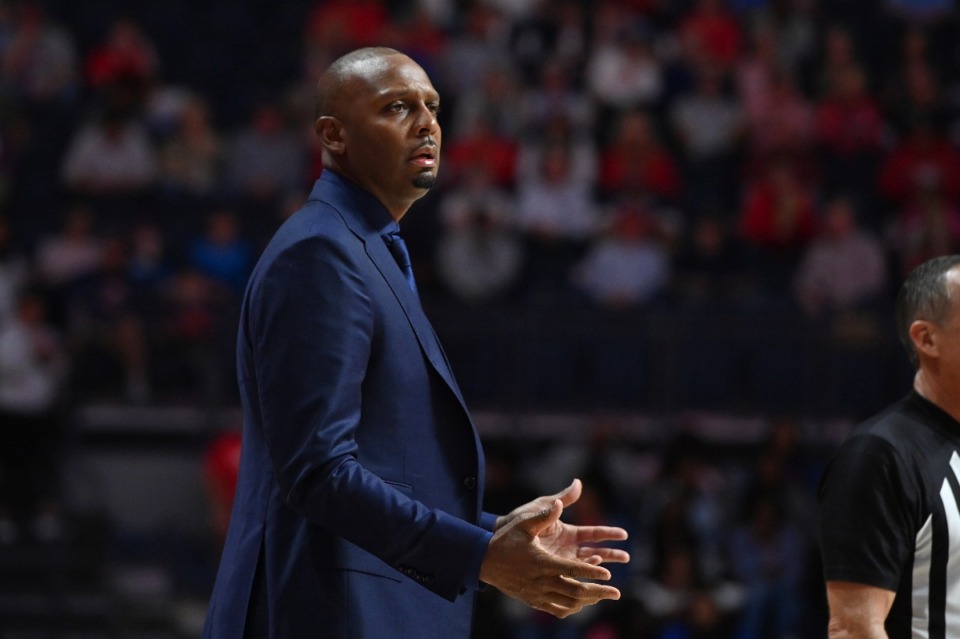 <strong>&ldquo;Bad coaching, that&rsquo;s all I can say on tonight&rsquo;s game,&rdquo; said head coach Penny Hardaway, seen here on Dec. 4.&nbsp;&ldquo;This game is on me, totally. No players, it&rsquo;s strictly on me.&rdquo;</strong> (Thomas Graning/AP file)