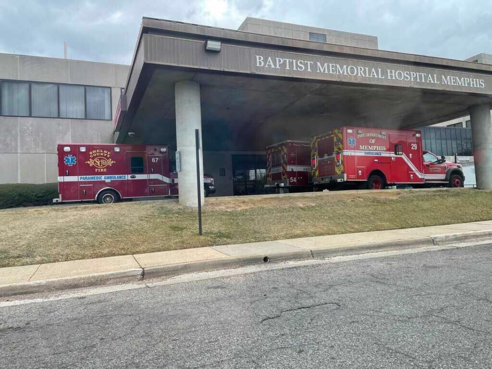 <strong>Ambulances lined up outside Baptist Memorial Hospital Memphis on Tuesday, Dec. 28.</strong> (Julia Baker/Daily Memphian)