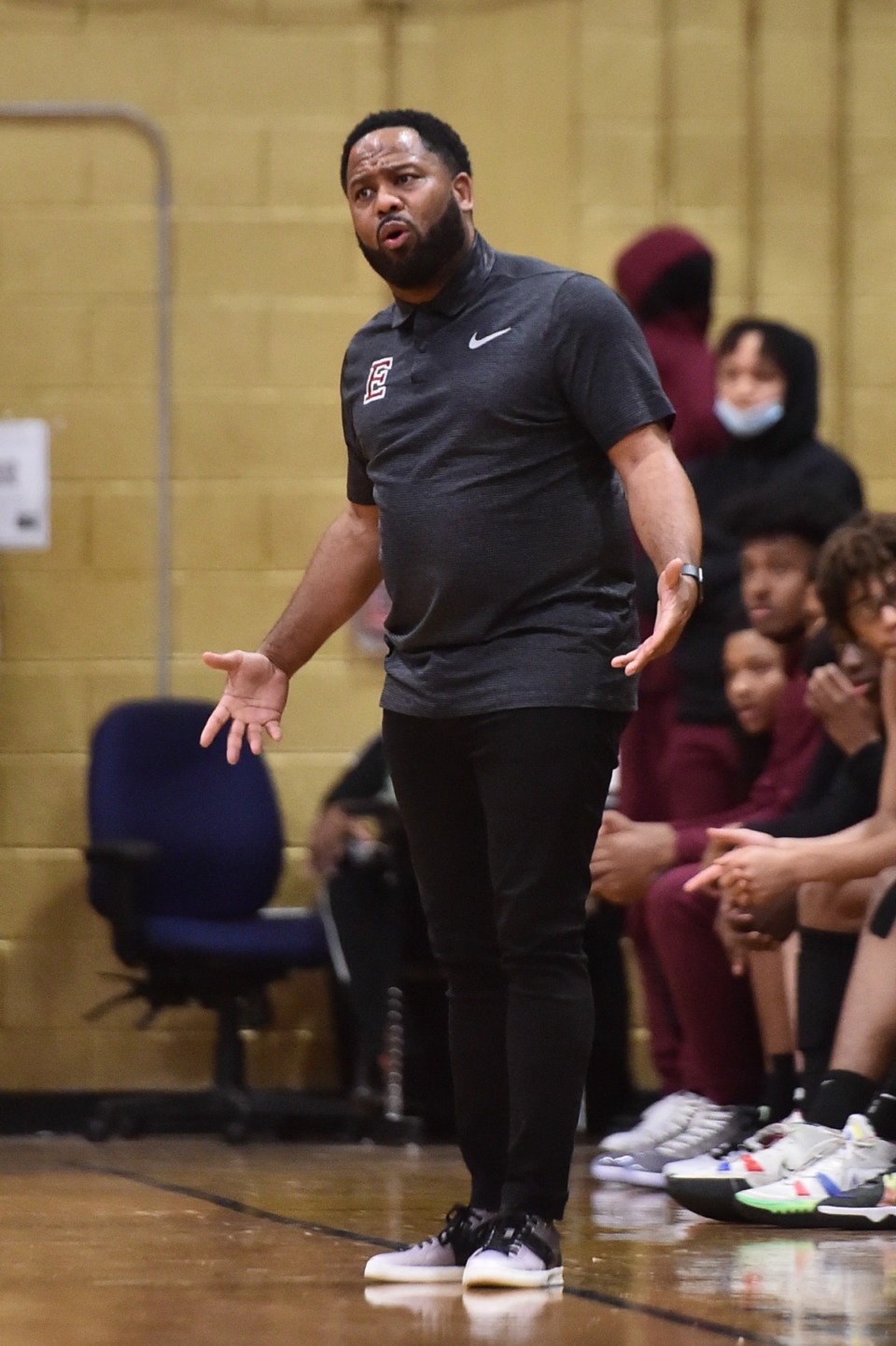 <strong>Memphis East head coach Jevonte Holmes reacts during the game against Whitehaven</strong>&nbsp;<strong>on Jan 4, 2022.</strong> (Justin Ford/Special to The Daily Memphian)