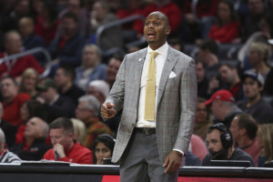 <strong>University of Memphis head coach Penny Hardaway reacts during a&nbsp; game against the Cincinnati Bearcats on March 2nd 2019, at Fifth Third Arena in Cincinnati.&nbsp;</strong> (Icon Sportswire via AP Images)