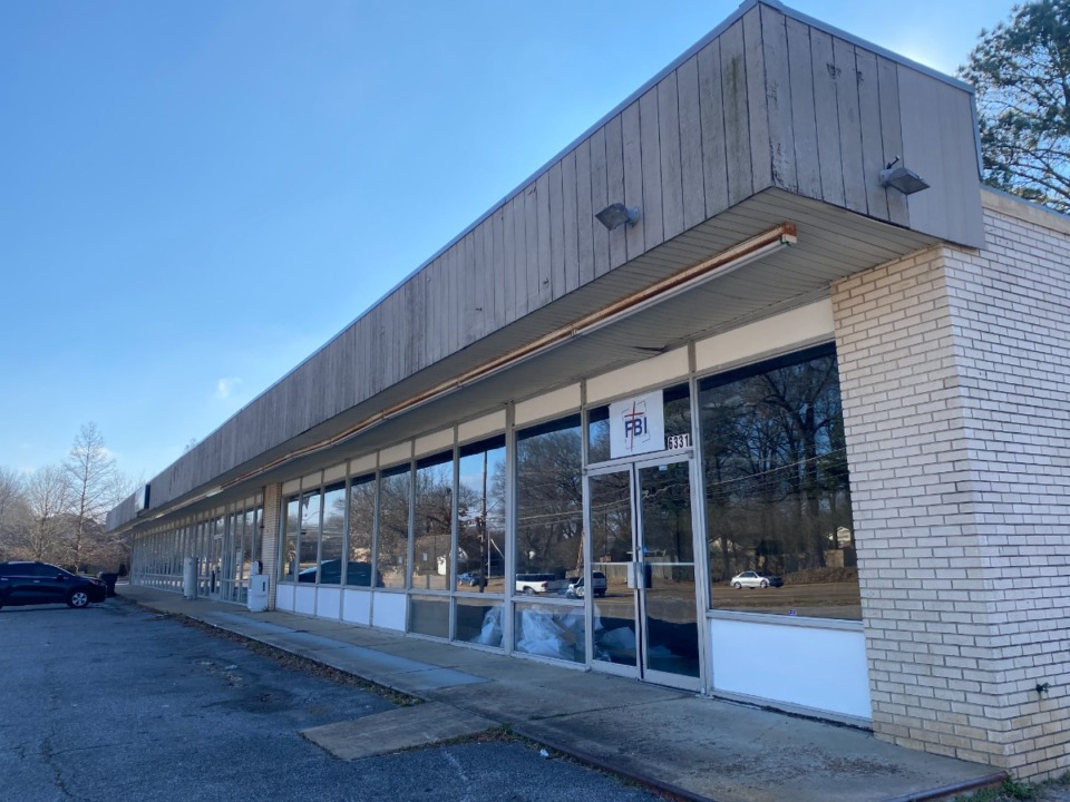 <strong>The strip center at 6331 Stage Rd., former home to McLemore&rsquo;s Market and gas station, has sat empty and abandoned for almost a decade.</strong> (Michael Waddell/ The Daily Memphian)