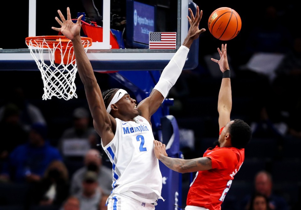 <strong>University of Memphis center Jalen Duren (2) goes up for a block against SMU on Jan. 20.</strong> <strong>Memphis is unsure if it will have the freshman center available Thursday, Jan. 27,&nbsp; against East Carolina.</strong> (Patrick Lantrip/Daily Memphian)