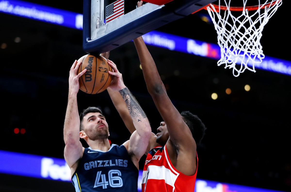 <strong>Memphis Grizzlies forward John Konchar (46) goes up for a layup during a Jan. 29, 2022 game against the Washington Wizards.</strong> (Patrick Lantrip/Daily Memphian)