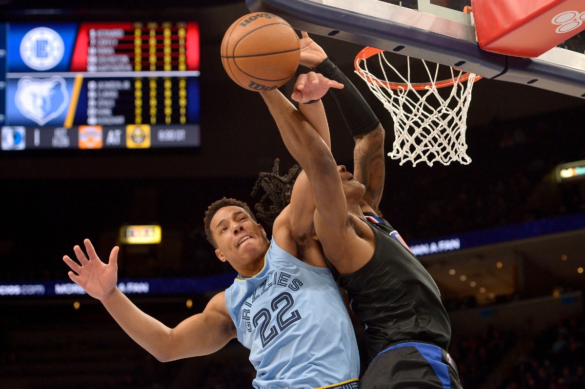 <strong>Memphis Grizzlies guard Desmond Bane (22) defends against Los Angeles Clippers guard Terance Mann (14) on Feb. 8, 2022, at FedExForum.</strong> (Brandon Dill/AP)