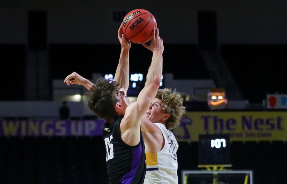 <strong>CBHS&rsquo; Michael Pepper (35) jumps up for a long pass during the TSSAA Divison 2-AA state championship semifinal game against Lipscomb Academy on March 3, 2022.</strong> (Patrick Lantrip/Daily Memphian)