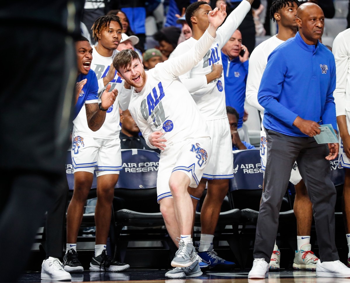 <strong>The Tigers&rsquo; Conor Glennon (middle) celebrates on the bench during the game against UCF on Friday, March 11, 2022, in Fort Worth, Texas.</strong> (Mark Weber/The Daily Memphian)