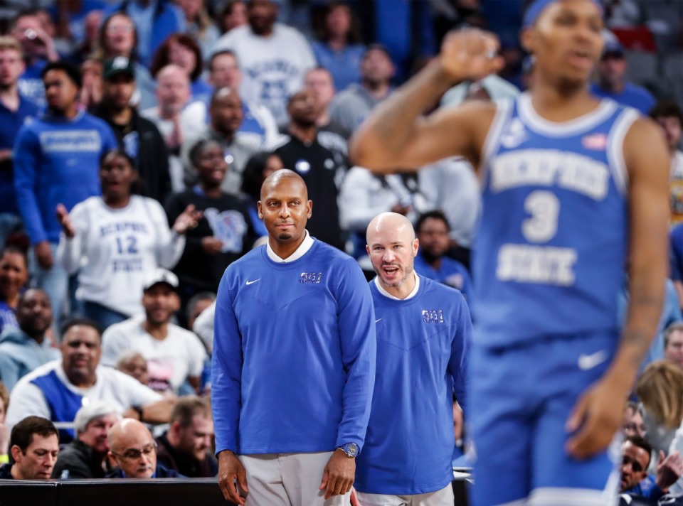 <strong>Memphis head coach Penny Hardaway (left) looks on as after a foul call agains the Tigers during action Houston on Sunday, March 13, 2022 in the AAC Championship game in Fort Worth, Texas.</strong> (Mark Weber/The Daily Memphian)