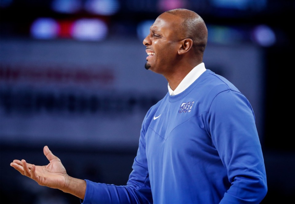 <strong>Tigers head coach Penny Hardaway on the sidelines during action against Houston on Sunday, March 13, 2022 in the AAC Championship game in Fort Worth, Texas.</strong> (Mark Weber/The Daily Memphian)