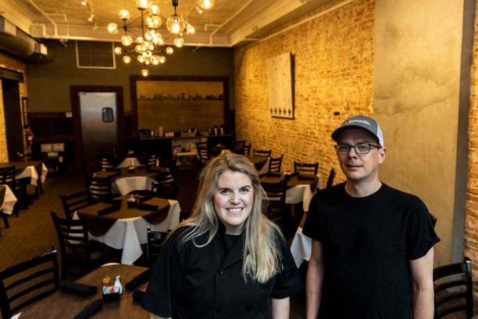 <strong>Alyson Hudson (left) and Joe Cartwright (right) of McEwen&rsquo;s at 120 Monroe Ave.&nbsp;Cartwright is returning as chef to McEwen&rsquo;s, where he worked from 2002 to 2005.</strong> (Brad Vest/The Daily Memphian)