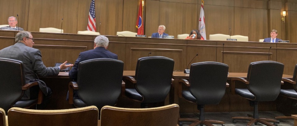 <strong>Germantown Mayor Mike Palazzolo and lobbyist John Farris address the Senate Education Committee. The Committee reviewed a bill impacting the ownership and operation of Germantown&rsquo;s namesake schools.</strong> (Abigail Warren/Daily Memphian)