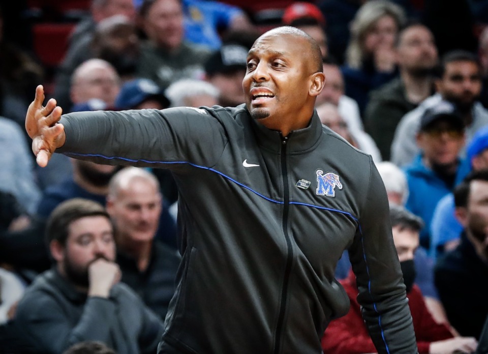 <strong>Tigers head coach Penny Hardaway shouts on the sidelines in the game against Boise State on Thursday, March 17, 2022, in Portland, Oregon.</strong> (Mark Weber/The Daily Memphian)