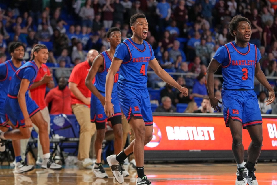 <strong>Bartlett's Devin Crockett (3) and Bartlett's Regale Moore (4) rush the court as Bartlett tied the score to force overtime against Dobyns-Bennett on Friday, March 18, in Murfreesboro.</strong> (Harrison McClary/Special to the Daily Memphian)