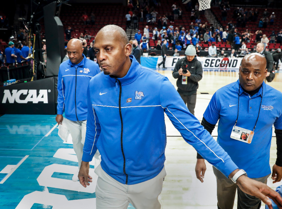 <strong>Tigers head coach Penny Hardaway walks off the court after falling to Gonzaga on Saturday, March 19, 2022, at the NCAA tournament in Portland, Oregon.</strong> (Mark Weber/The Daily Memphian)