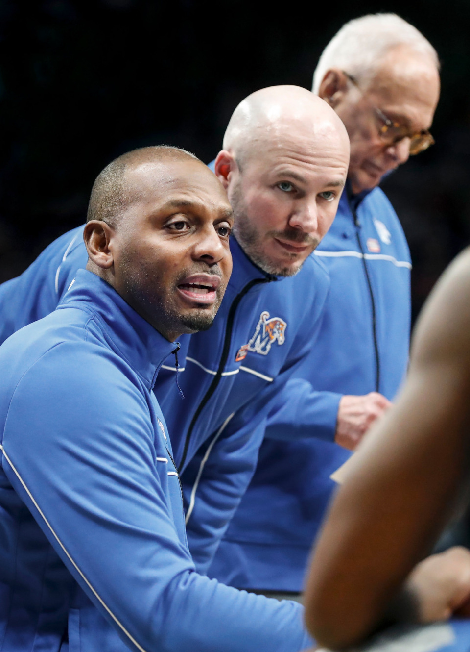 <strong>Tigers head coach Penny Hardaway (left) and assistant coach Cody Toppert (right) during a timeout against Gonzaga on Saturday, March 19, 2022, at the NCAA tournament game in Portland, Oregon.</strong> (Mark Weber/The Daily Memphian)