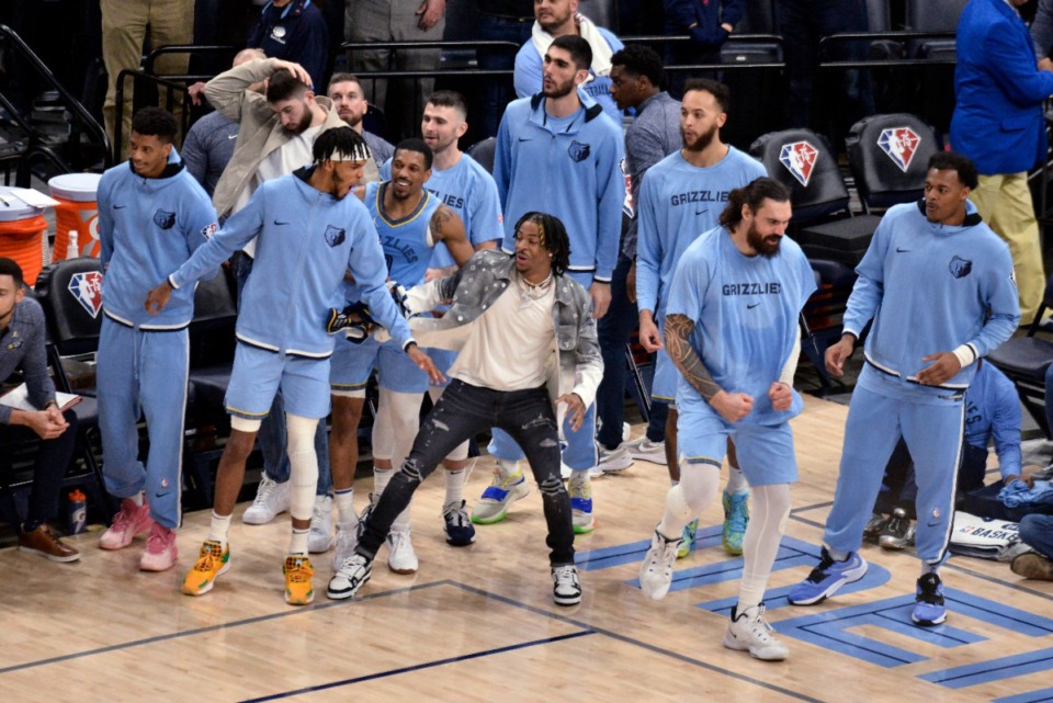 <strong>Memphis Grizzlies react from the bench during the second half of the team's NBA basketball game against the Brooklyn Nets on Wednesday, March 23, at FedExForum.</strong> (AP Photo/Brandon Dill)