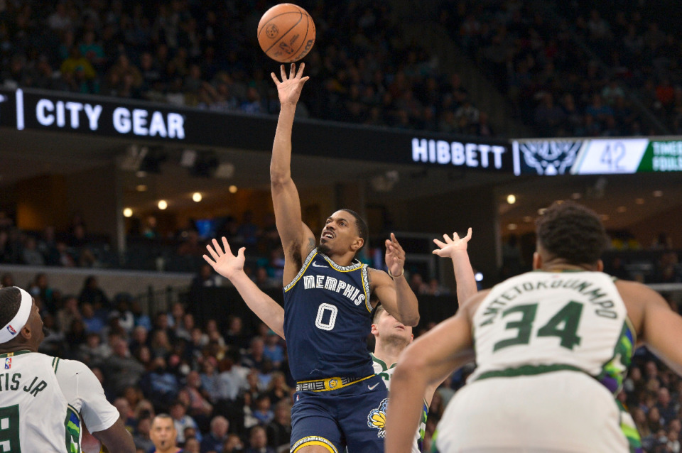 <strong>Memphis Grizzlies guard De'Anthony Melton has had a hot hand the last four games. He scored 24 points off the bench against Milwaukee and averaging 20.5 points, 5.0 rebounds and 1.5 assists off the bench over his last four games. He&rsquo;s made 21 of his last 34 3-point attempts during that span.</strong> (AP Photo/Brandon Dill)