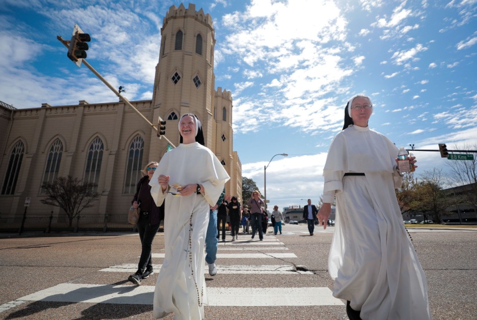 <strong>Several dozen people from multiple faiths walked Saturday from St. Peter Catholic Church at 190 Adams Ave. to the National Civil Rights Museum.</strong>&nbsp;(Patrick Lantrip/Daily Memphian)