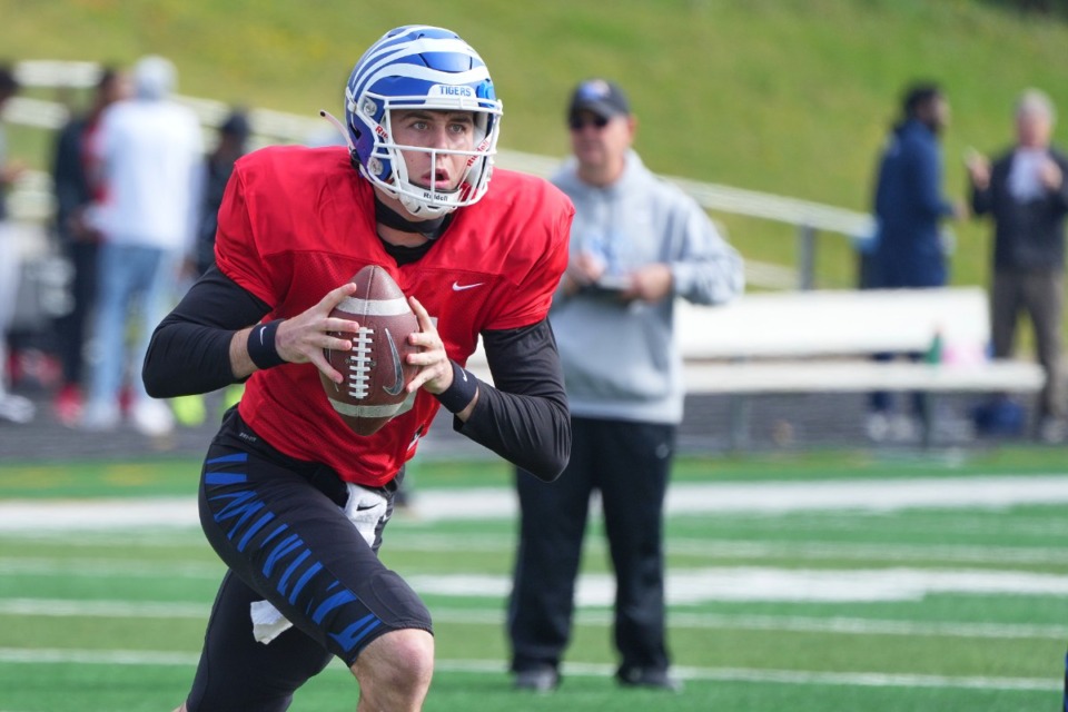<strong>Seth Henigan made some solid throws during the Memphis Tigers&rsquo; spring scrimmage Saturday. (Harrison McClary/Special to Th</strong>e Daily Memphian)