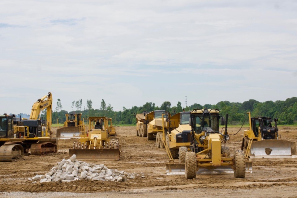<strong>More than a dozen pieces of heavy equipment prepare for the 2 million-square-foot Helen of Troy Limited distribution center in 2021.&nbsp;<span data-preserver-spaces="true">&ldquo;Our Q1 absorption of almost four million square footage puts our market on pace to match 2021&rsquo;s record-smashing performance,&rdquo; Kemp Conrad of Cushman &amp; Wakefield Commercial Advisors, said.&nbsp;</span></strong>(Tom Bailey/Daily Memphian file)