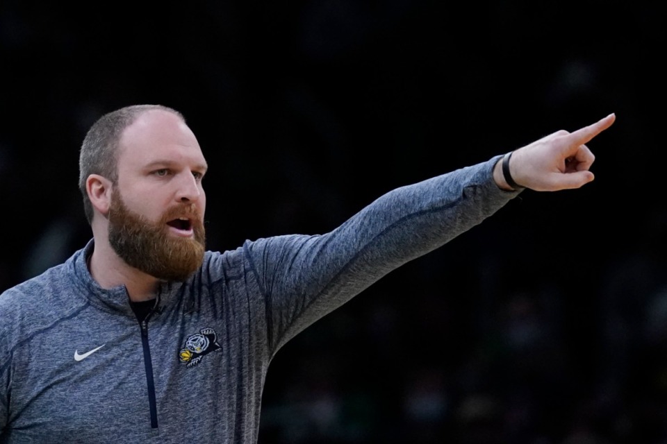 <strong>Memphis Grizzlies head coach Taylor Jenkins calls to his players during the first half of an NBA basketball game against the Boston Celtics, Thursday, March 3, 2022 in Boston.</strong> (AP Photo/Charles Krupa)