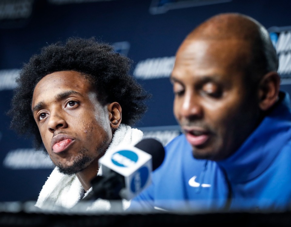 <strong>Tigers forward DeAndre Williams (left) and coach Penny Hardaway (right) speak at a press conference. Williams announced on Instagram he will be entering his name in the 2022 NBA Draft.</strong>&nbsp;(Mark Weber/The Daily Memphian file)