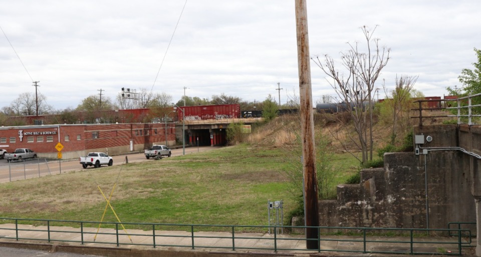 <strong>The next development project for Eduardo Sanchez overlooks 705 South Main. Construction on a retainment wall on the back end of the site should begin in the summer.</strong> (Neil Strebig/Daily Memphian)