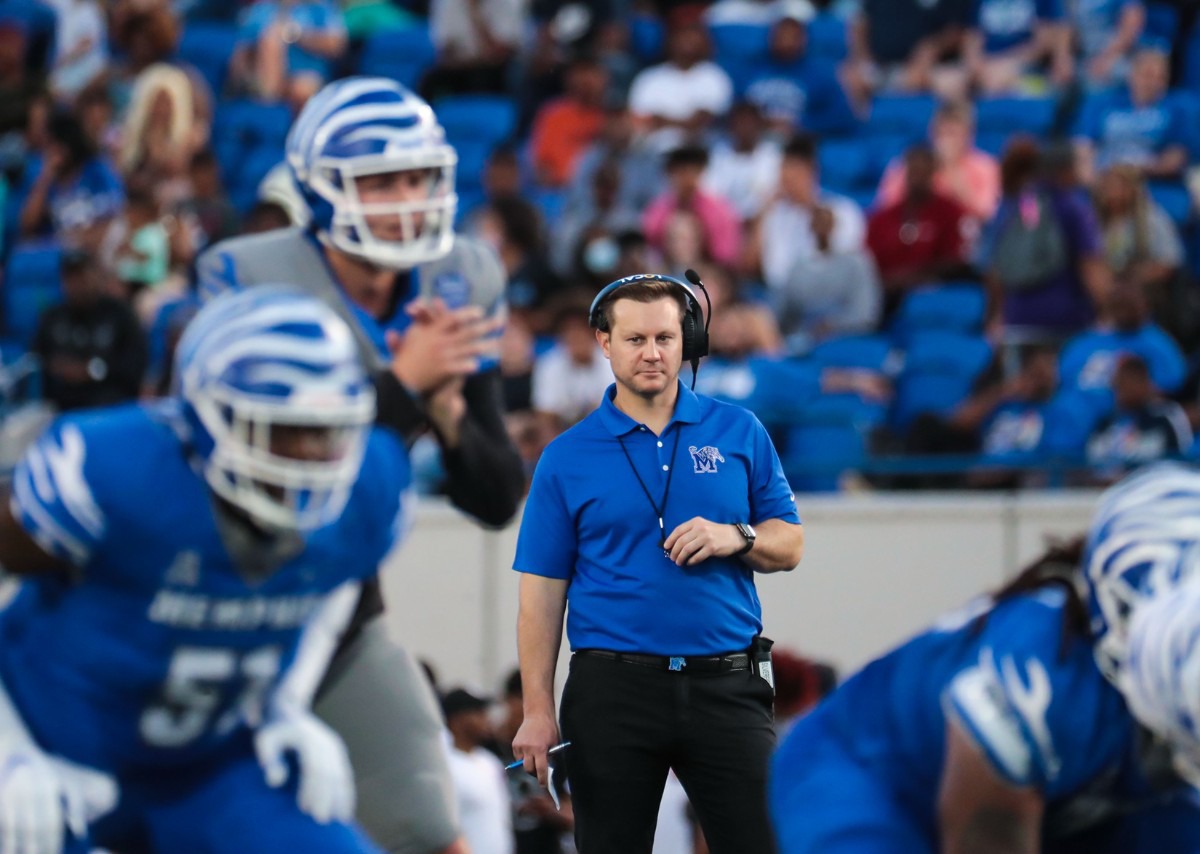 <strong>University of Memphis head coach Ryan Silverfield watches the offense during the Tigers&rsquo; spring game on April 22, 2022.</strong> (Patrick Lantrip/Daily Memphian)